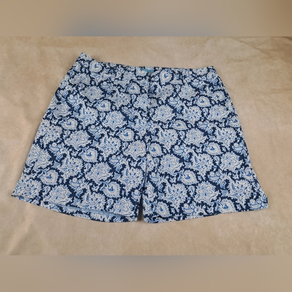 J.McLaughlin 7" Shorts Paisley Print Pockets Blue White Preppy Golf Size 12 - Picture 1 of 8